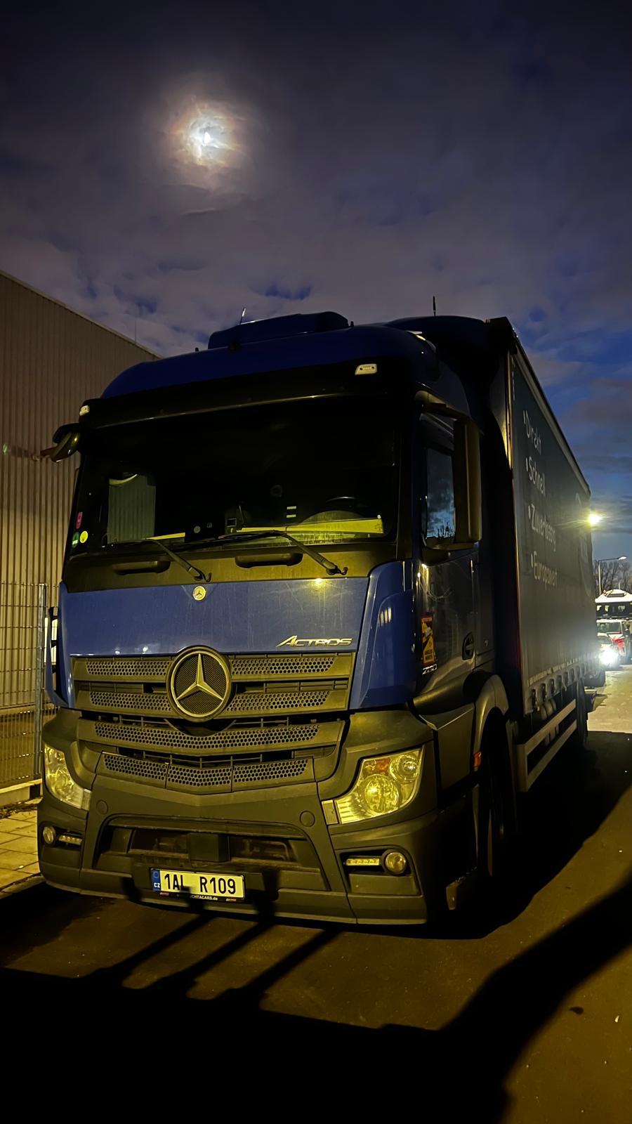 DAS Logistics truck at night