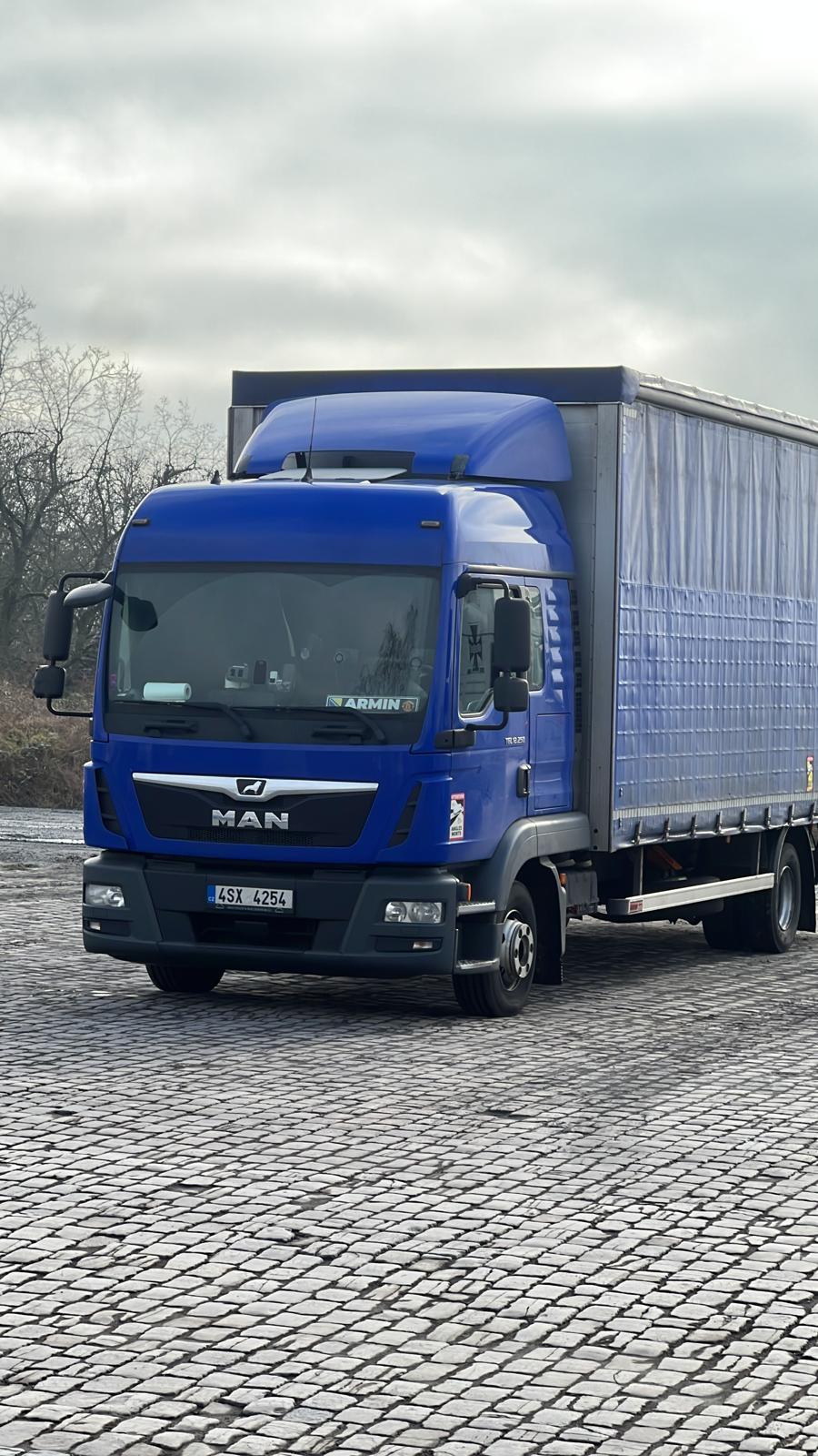 DAS Logistics fleet at the yard